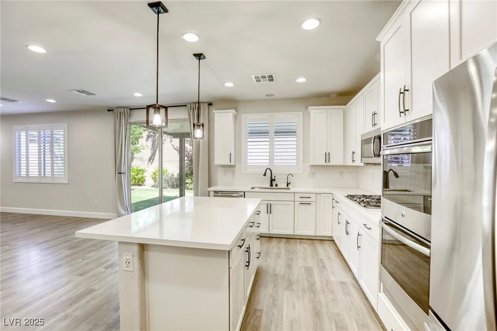 10164 Phelps Lake, Las Vegas, NV 89148