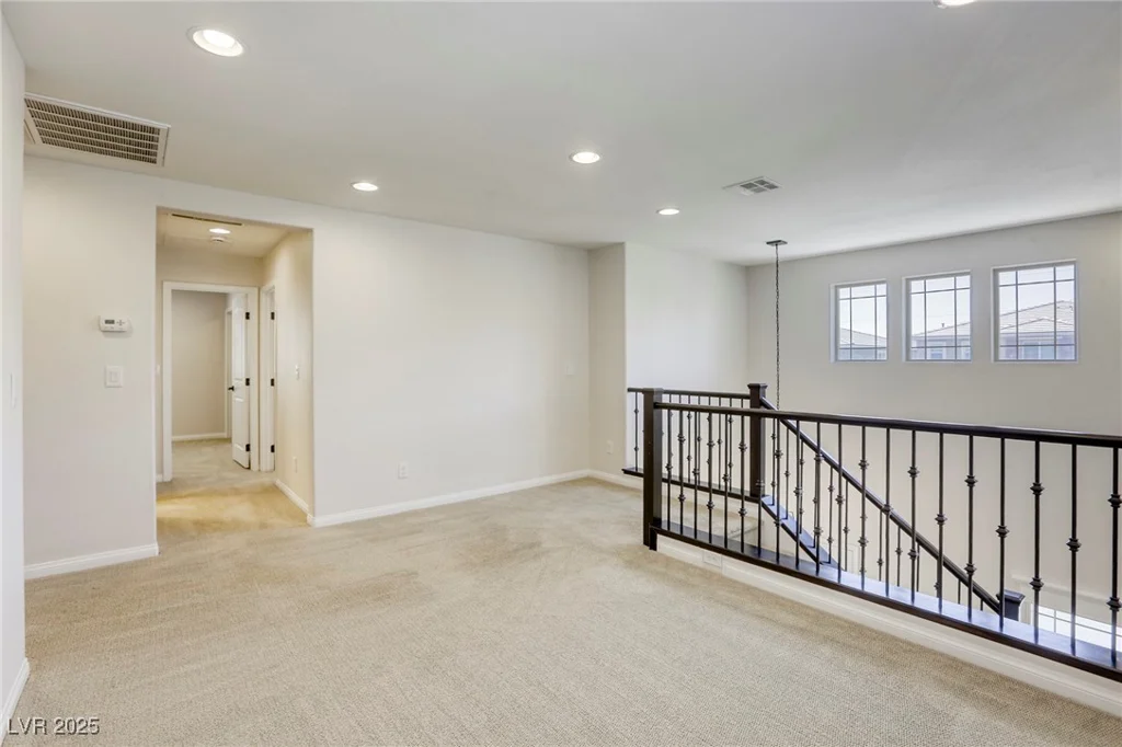 10164 Phelps Lake, Las Vegas, NV 89148