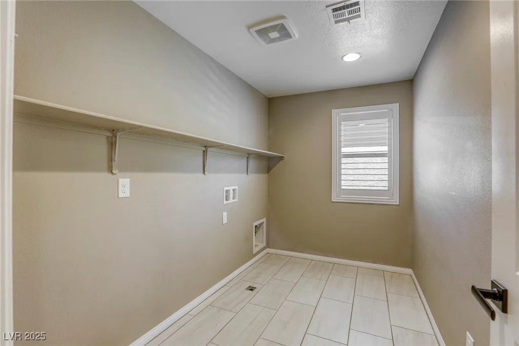 10164 Phelps Lake, Las Vegas, NV 89148