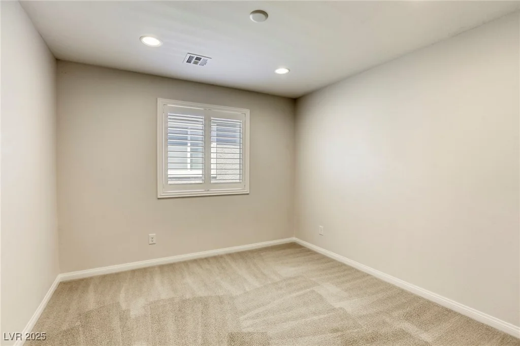 10164 Phelps Lake, Las Vegas, NV 89148