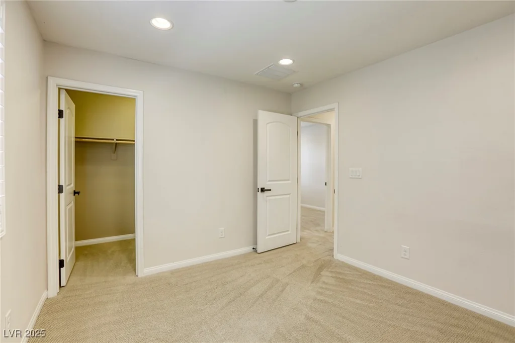 10164 Phelps Lake, Las Vegas, NV 89148