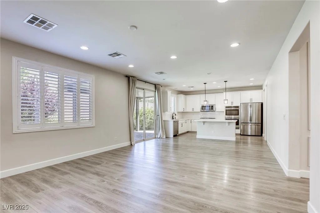 10164 Phelps Lake, Las Vegas, NV 89148