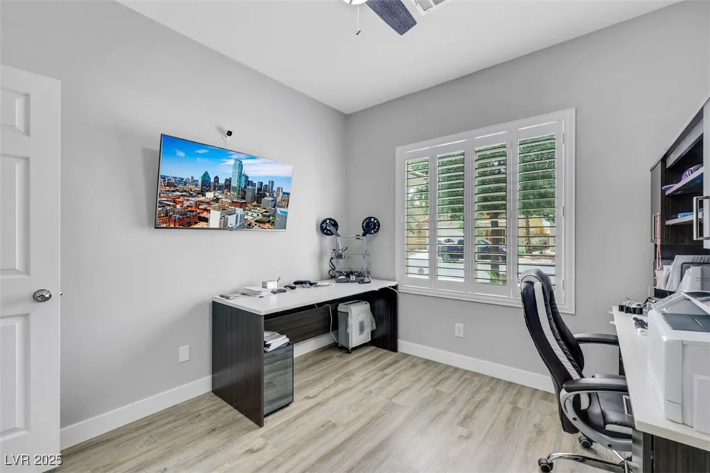 8836 Martin Downs, Las Vegas, NV 89131