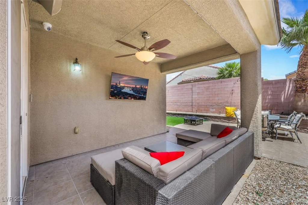 8836 Martin Downs, Las Vegas, NV 89131