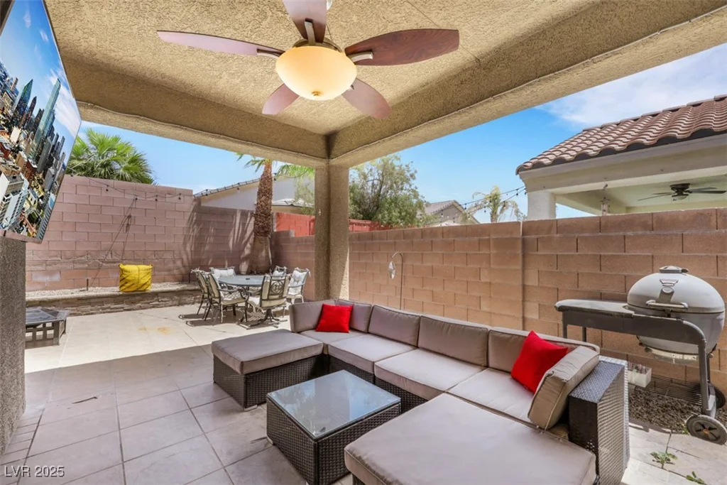 8836 Martin Downs, Las Vegas, NV 89131
