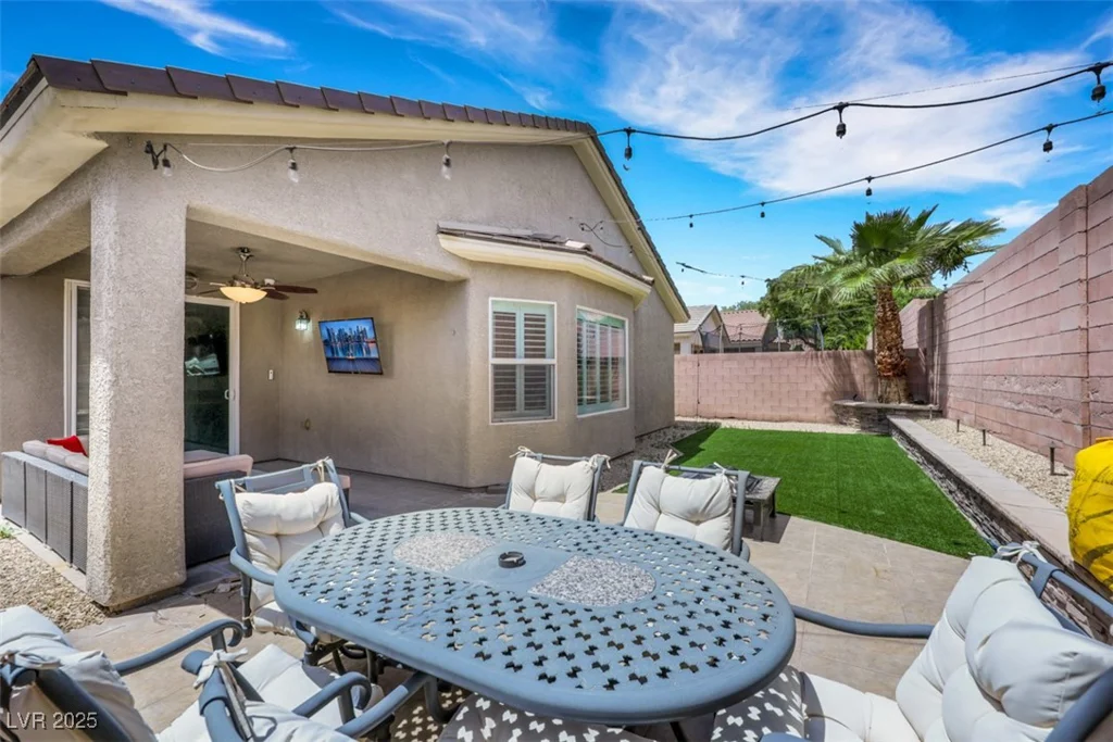 8836 Martin Downs, Las Vegas, NV 89131