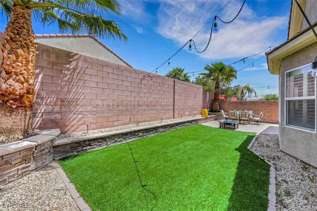 8836 Martin Downs, Las Vegas, NV 89131