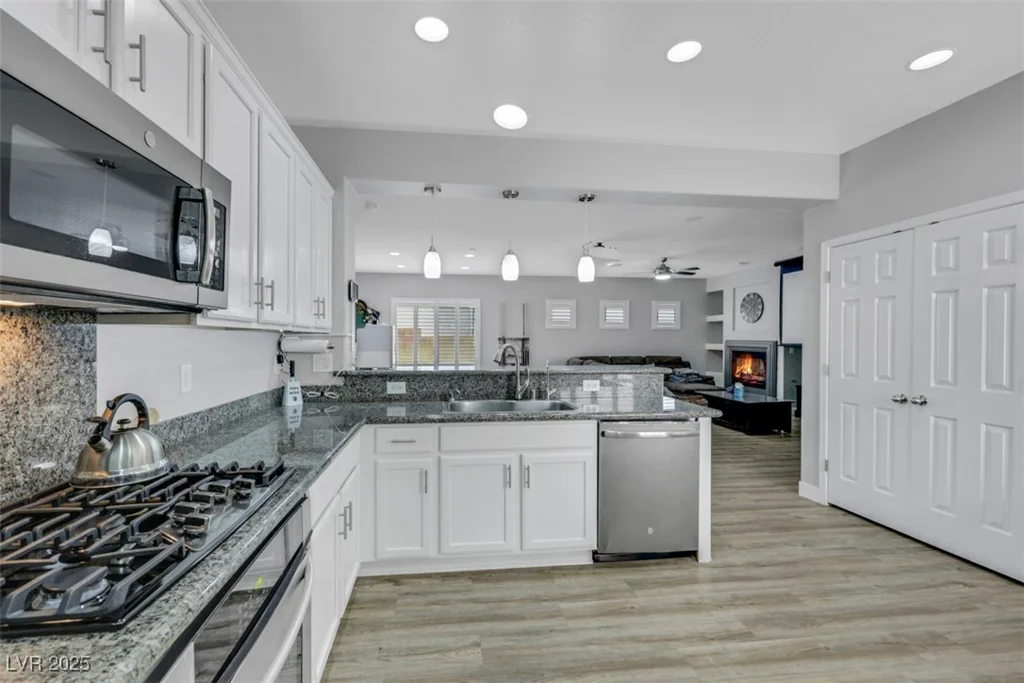 8836 Martin Downs, Las Vegas, NV 89131