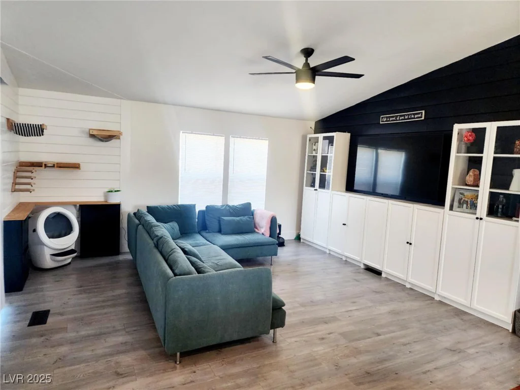 990 Spring, Indian Springs, NV 89018