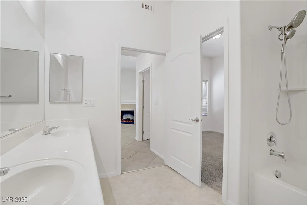 8985 Durango, Las Vegas, NV 89113