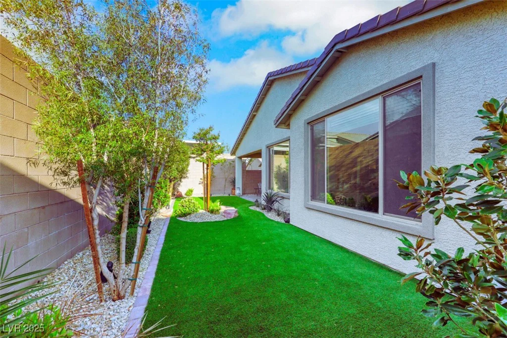 2386 Millergrove, North Las Vegas, NV 89086