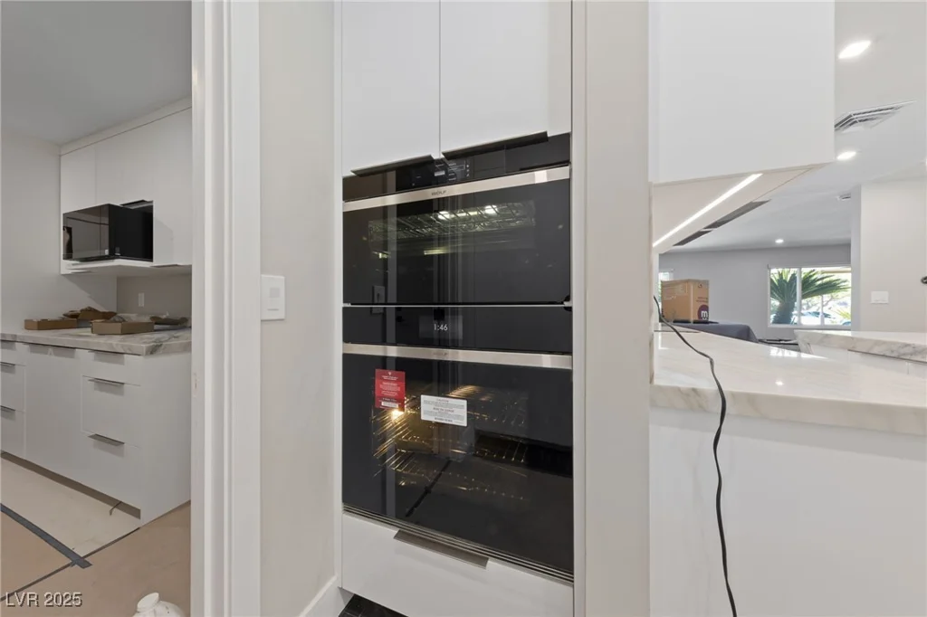 3075 Santa Margarita, Las Vegas, NV 89146