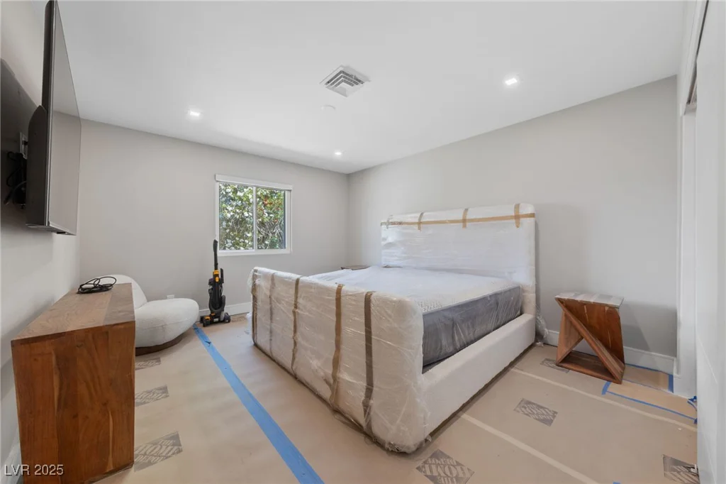3075 Santa Margarita, Las Vegas, NV 89146