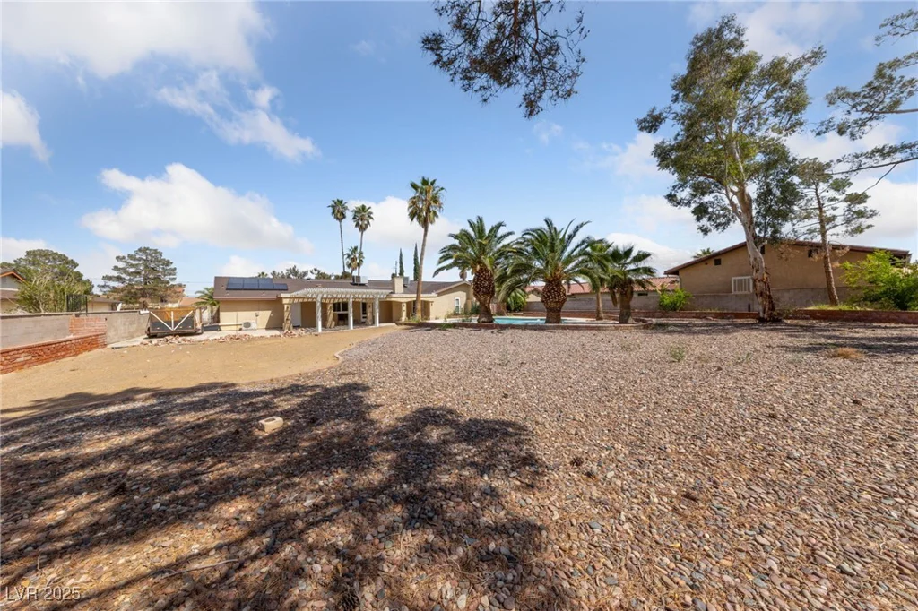 3075 Santa Margarita, Las Vegas, NV 89146