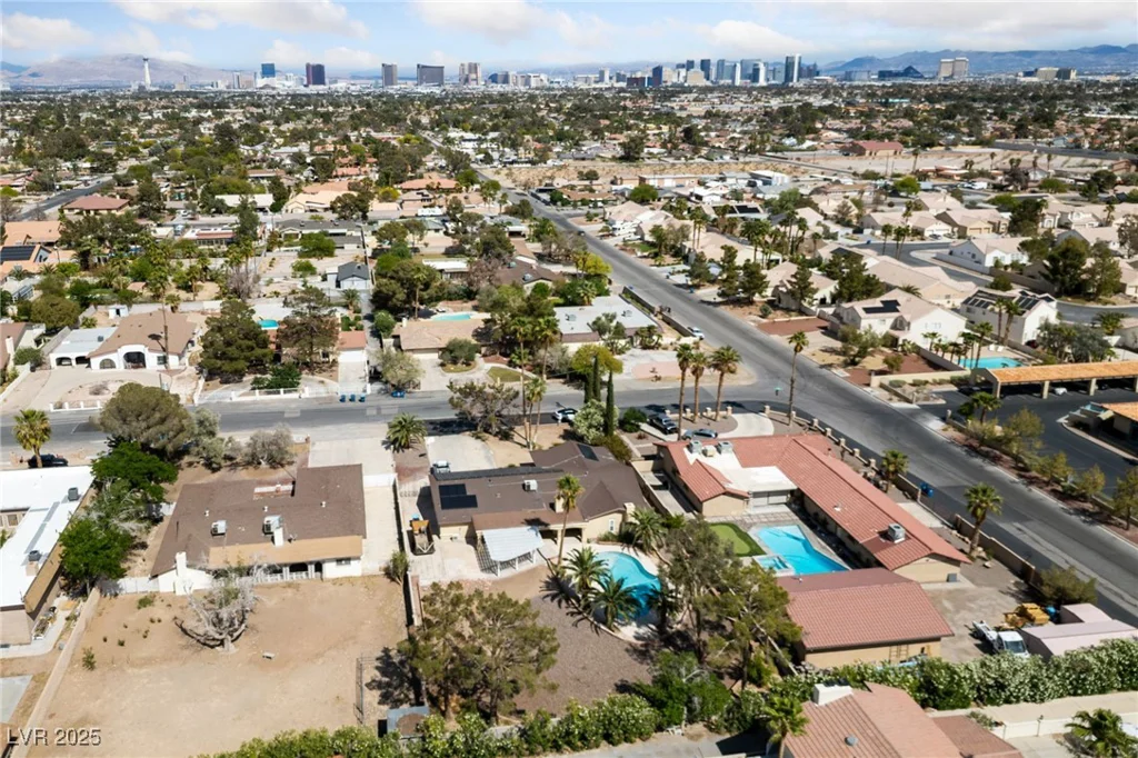 3075 Santa Margarita, Las Vegas, NV 89146