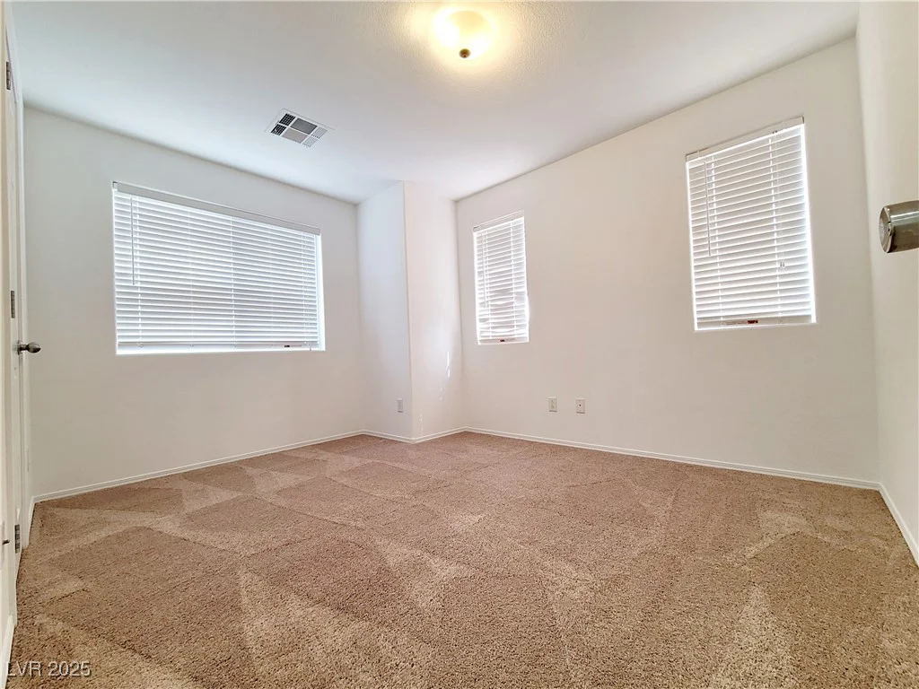 7863 Warwickshire, Las Vegas, NV 89139