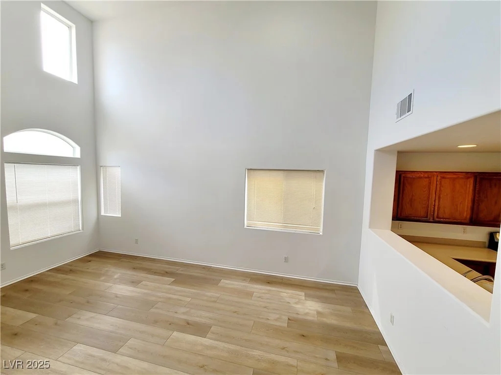 7863 Warwickshire, Las Vegas, NV 89139