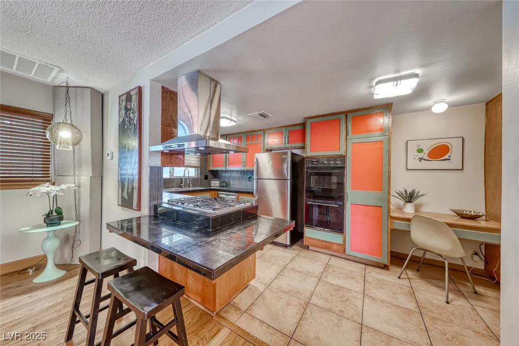 1721 Oakey, Las Vegas, NV 89104