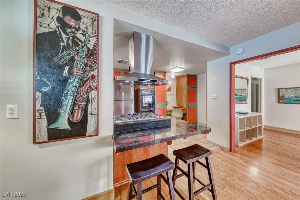 1721 Oakey, Las Vegas, NV 89104
