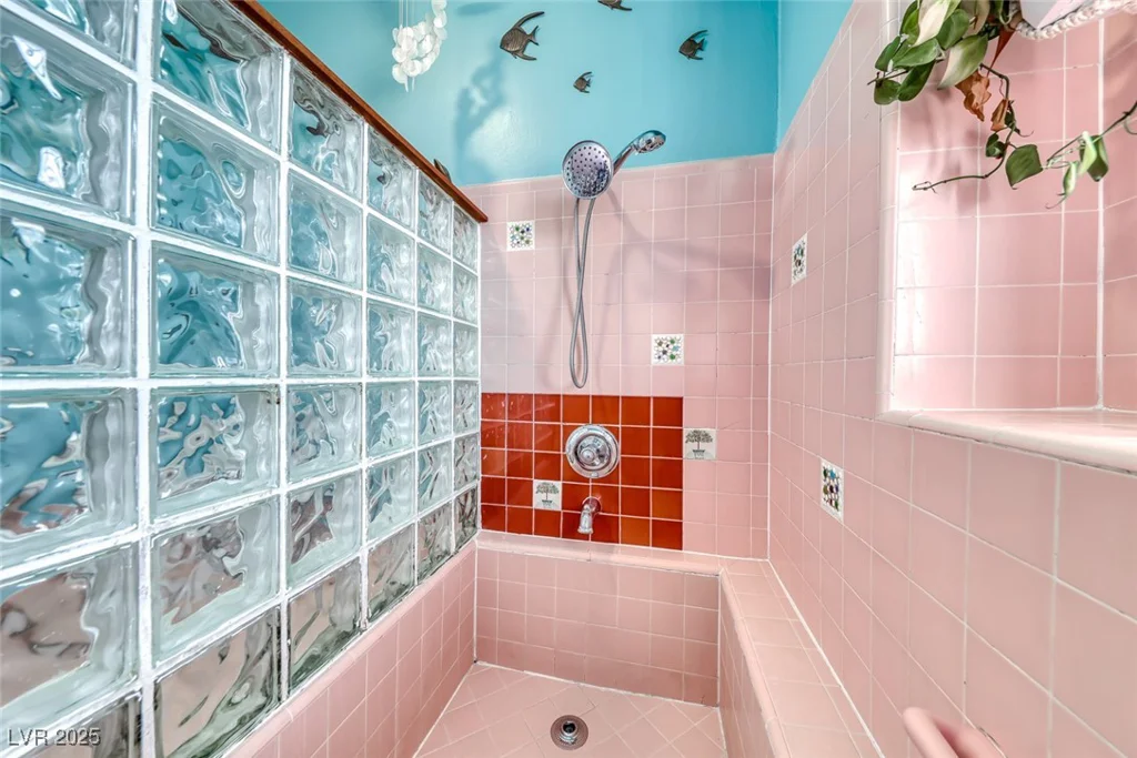 1721 Oakey, Las Vegas, NV 89104