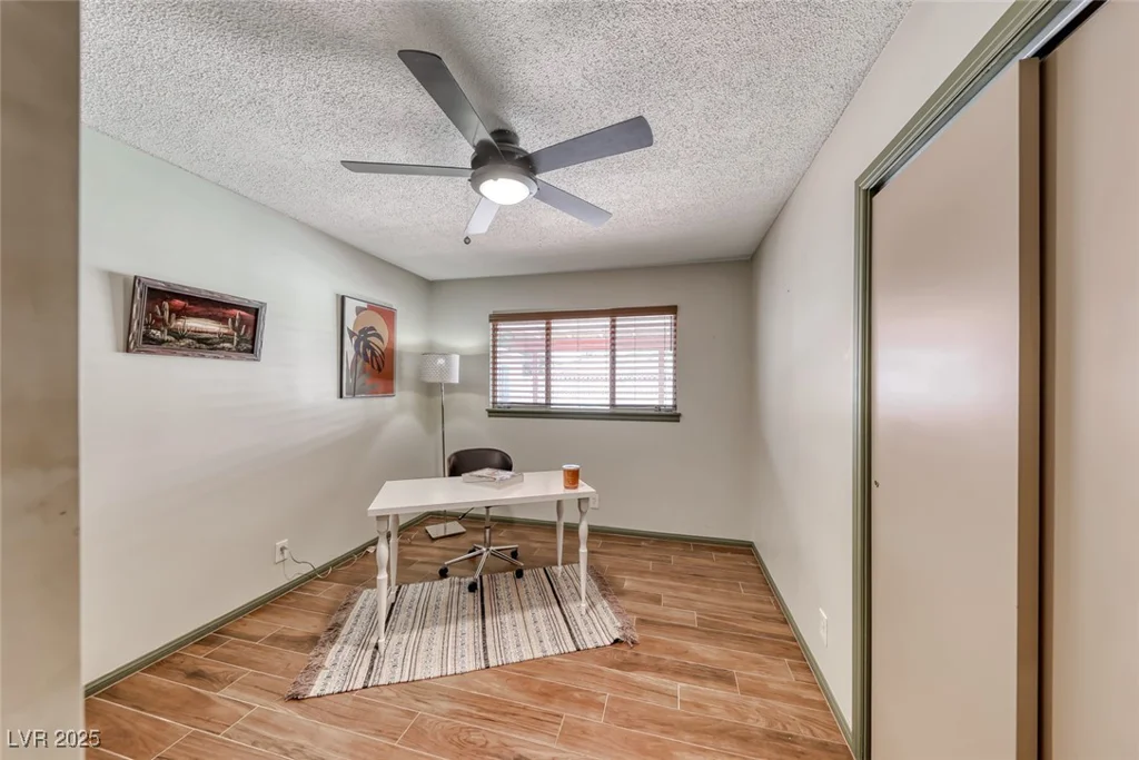 1721 Oakey, Las Vegas, NV 89104