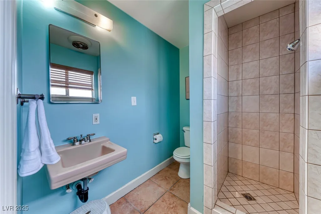 1721 Oakey, Las Vegas, NV 89104