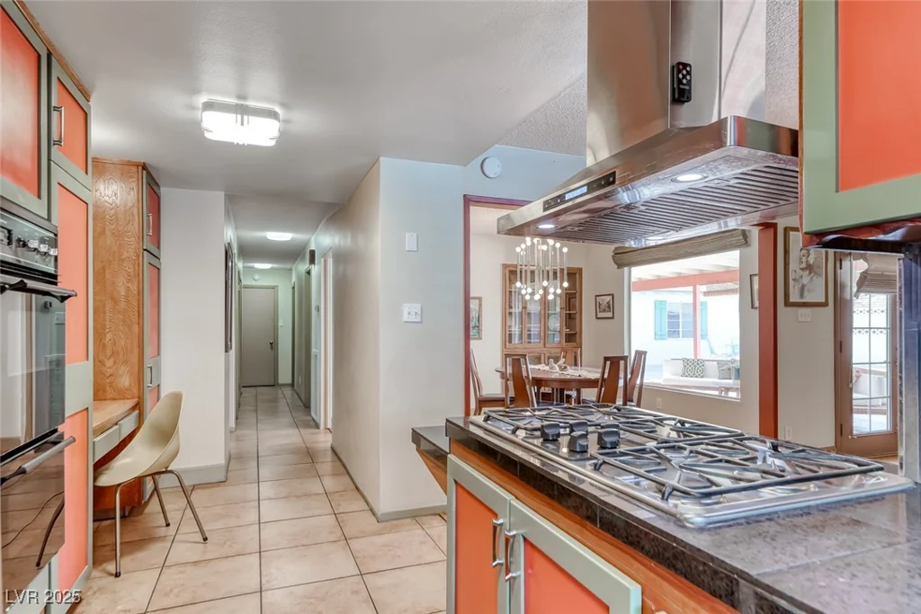 1721 Oakey, Las Vegas, NV 89104