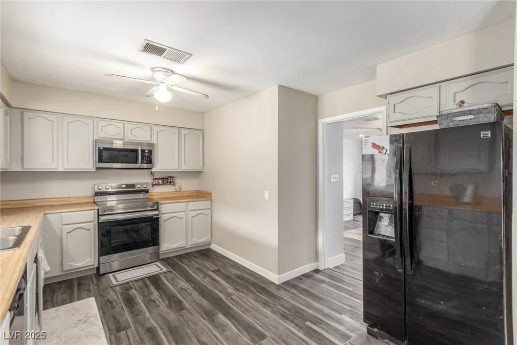 5109 Gains Mill, Las Vegas, NV 89122