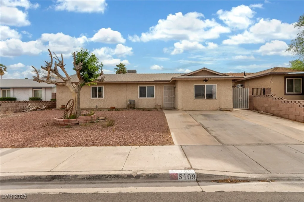 5109 Gains Mill, Las Vegas, NV 89122