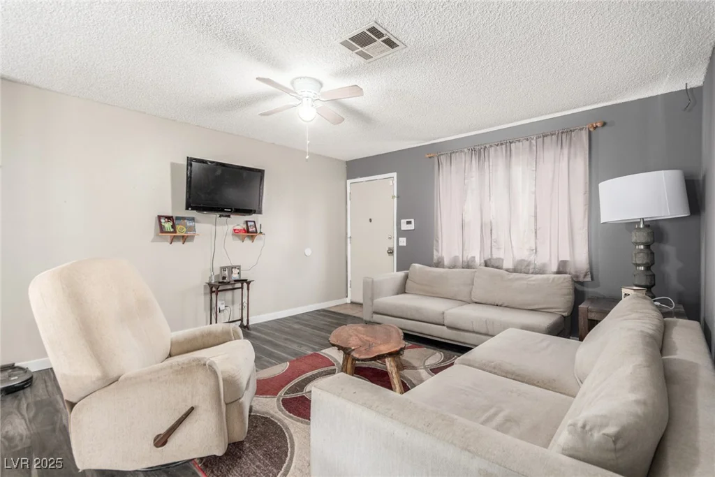 5109 Gains Mill, Las Vegas, NV 89122