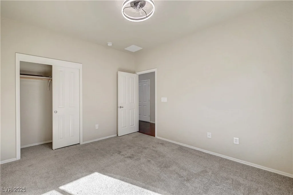 2520 ECLIPSING STARS, Henderson, NV 89044