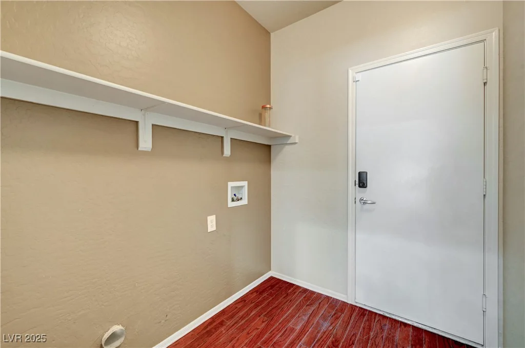 2520 ECLIPSING STARS, Henderson, NV 89044