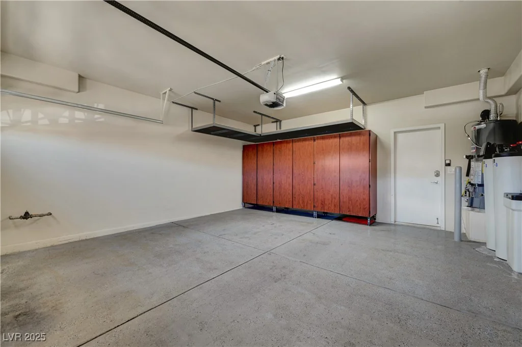 2520 ECLIPSING STARS, Henderson, NV 89044