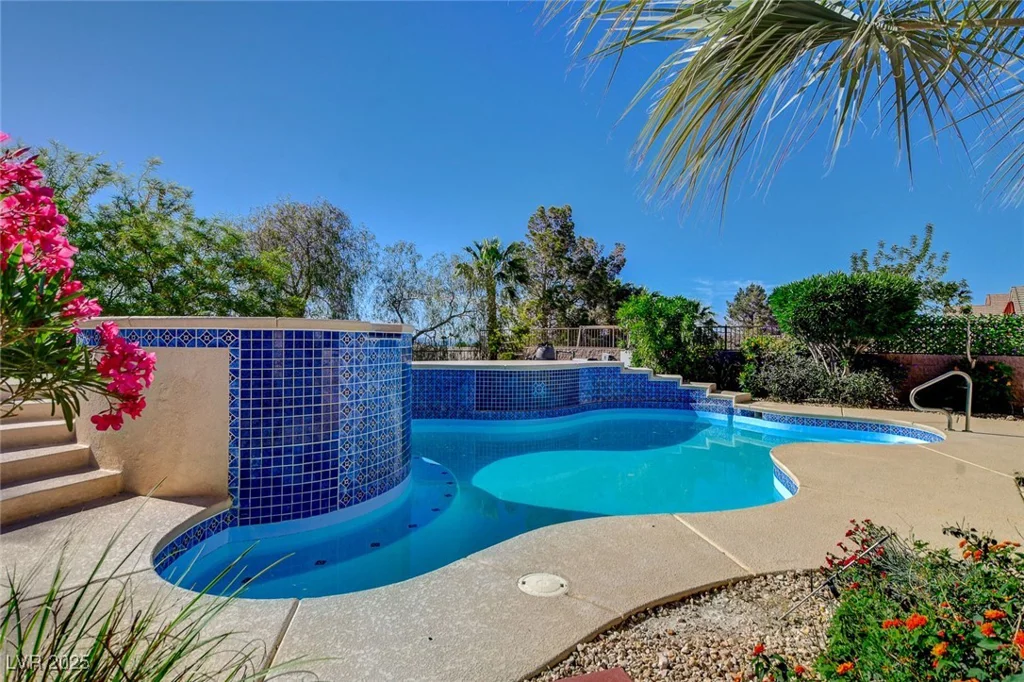 2520 ECLIPSING STARS, Henderson, NV 89044