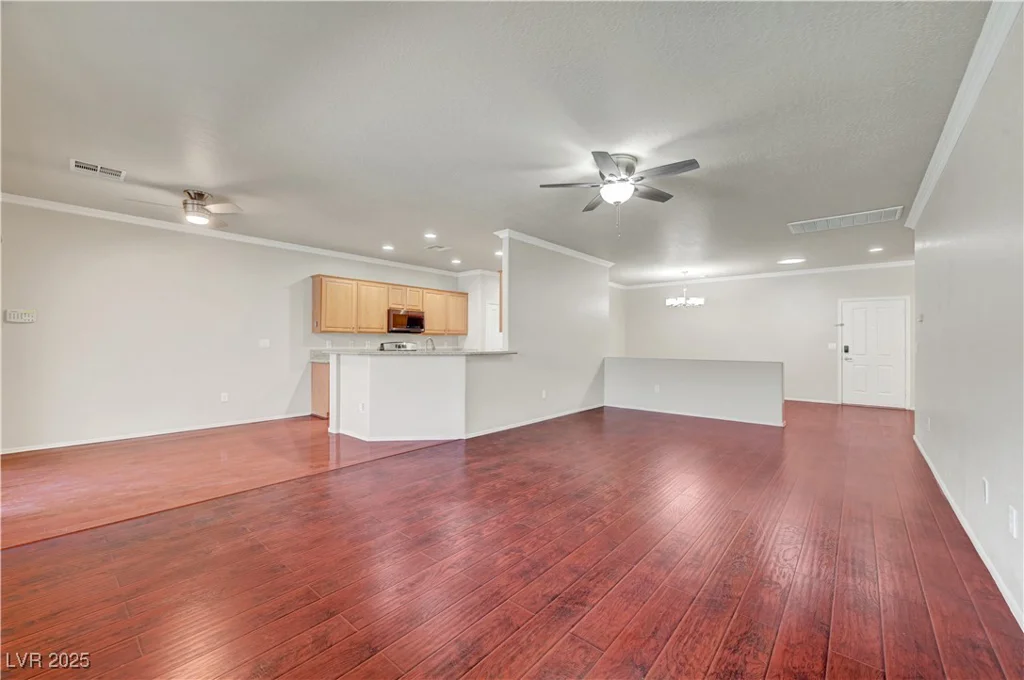 2520 ECLIPSING STARS, Henderson, NV 89044