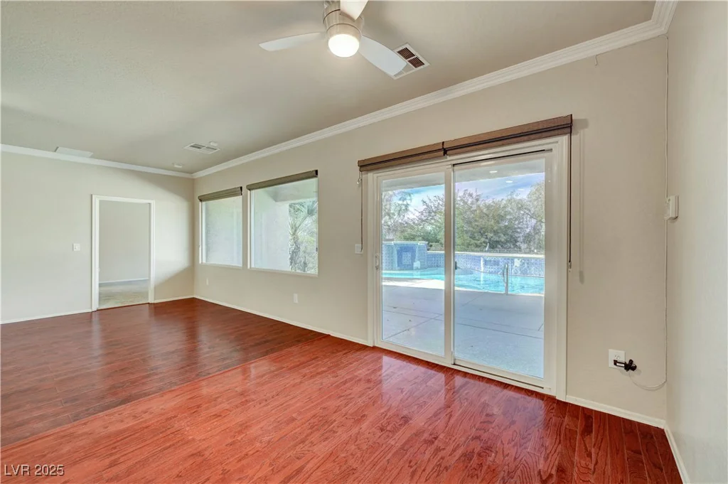 2520 ECLIPSING STARS, Henderson, NV 89044