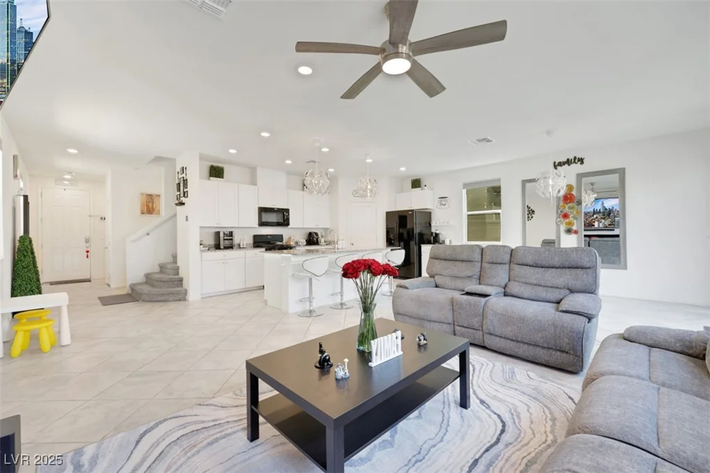 7011 Toll Mountain, North Las Vegas, NV 89086