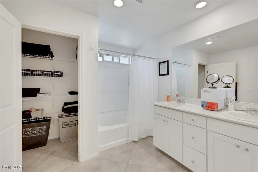 7011 Toll Mountain, North Las Vegas, NV 89086