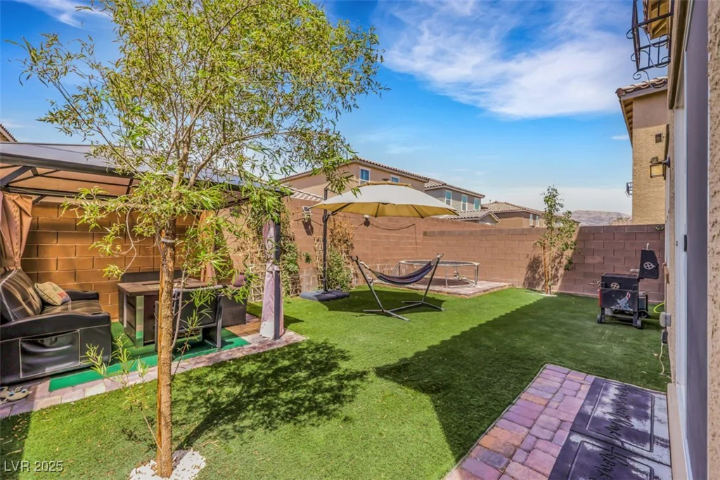 7011 Toll Mountain, North Las Vegas, NV 89086
