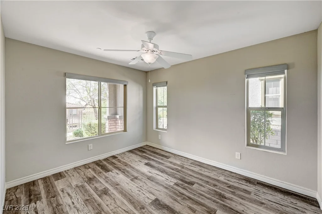 172 Petaluma Valley, Las Vegas, NV 89138