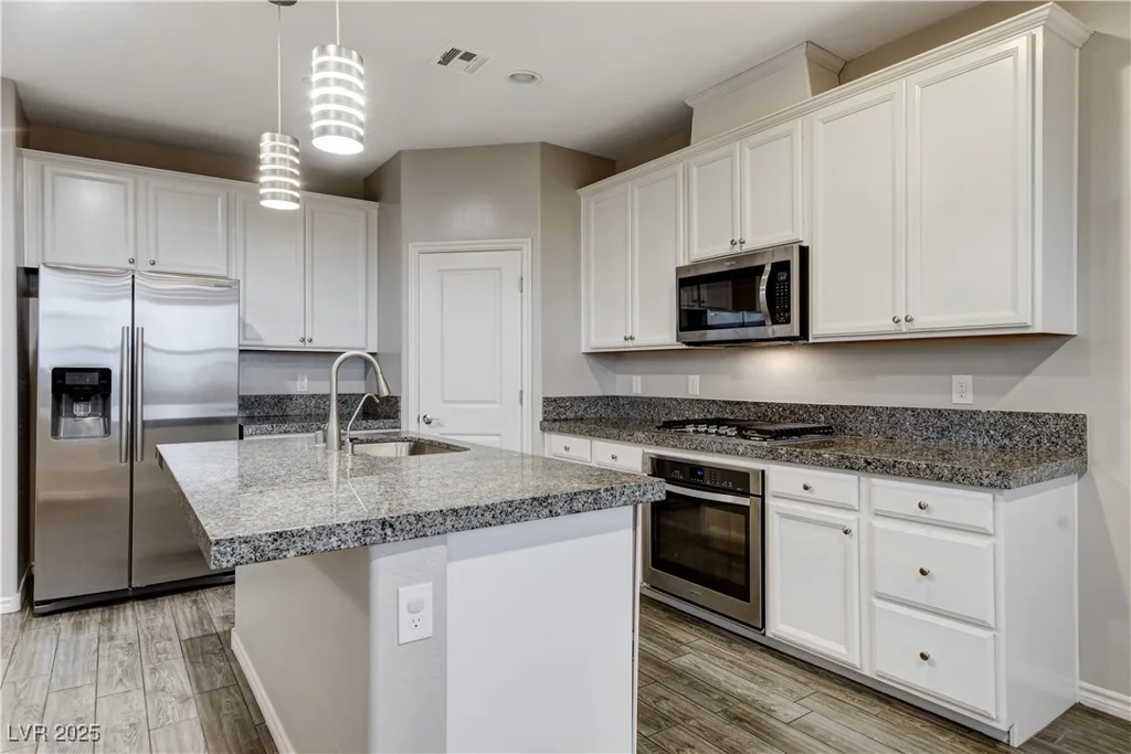 172 Petaluma Valley, Las Vegas, NV 89138