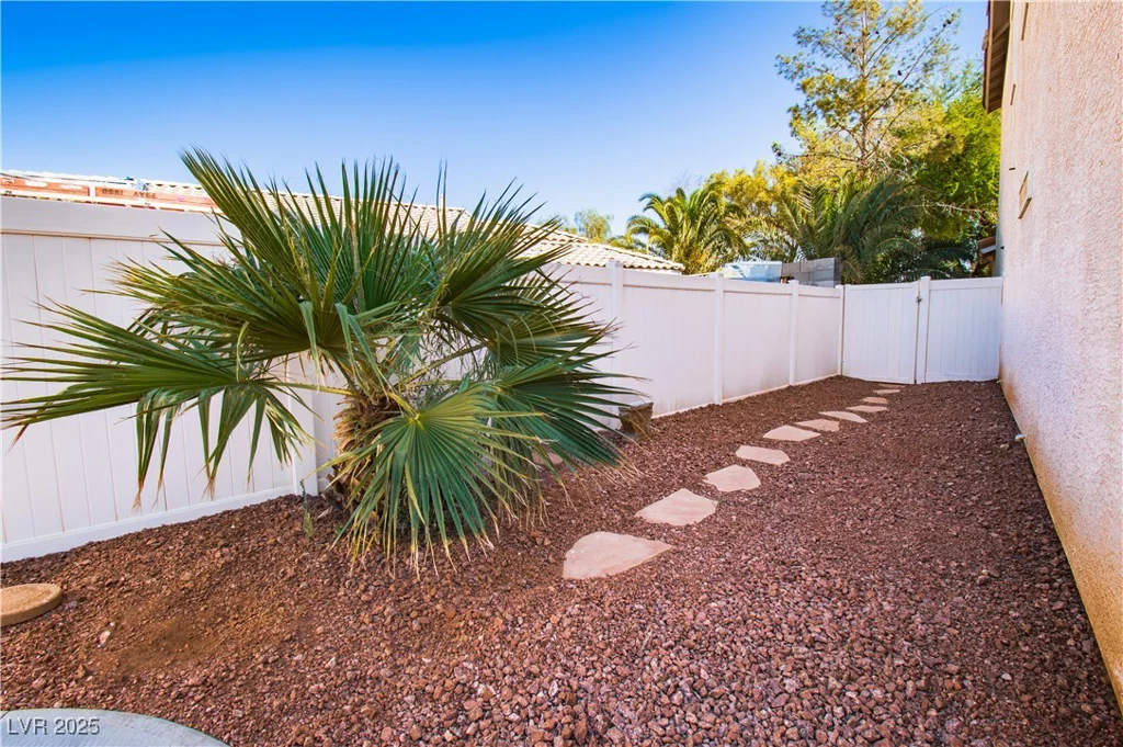 1011 Pearl Marble, North Las Vegas, NV 89081