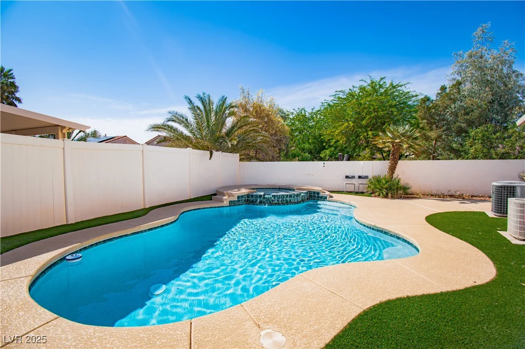 1011 Pearl Marble, North Las Vegas, NV 89081