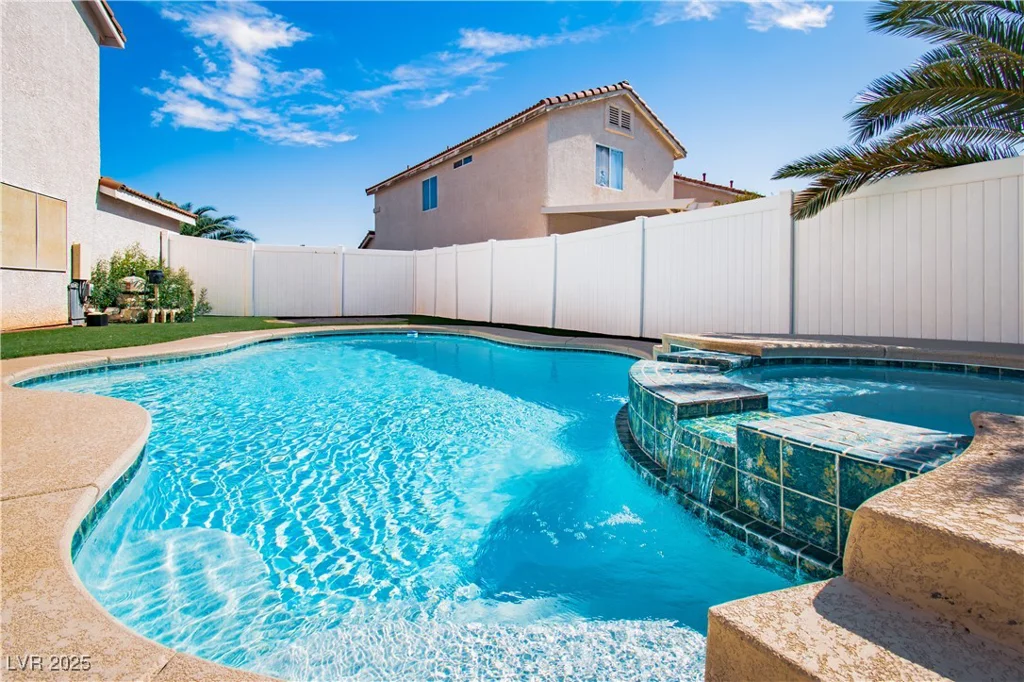 1011 Pearl Marble, North Las Vegas, NV 89081