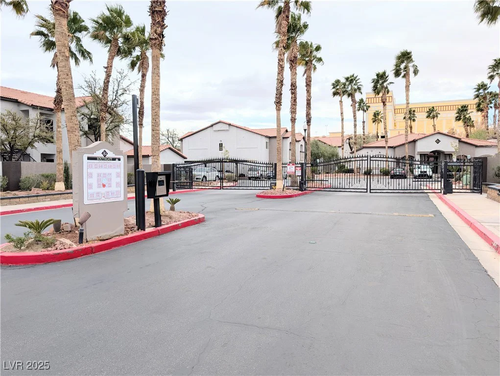 2615 Gary, Las Vegas, NV 89123