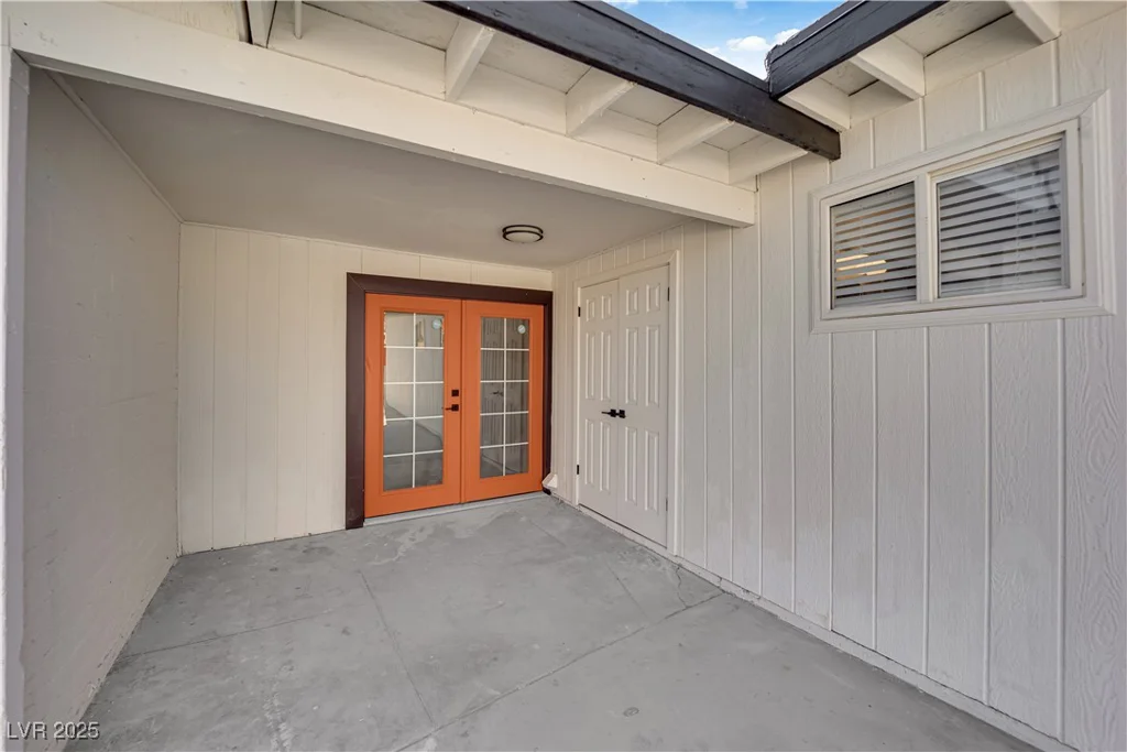 2112 Santa Ynez, Las Vegas, NV 89104