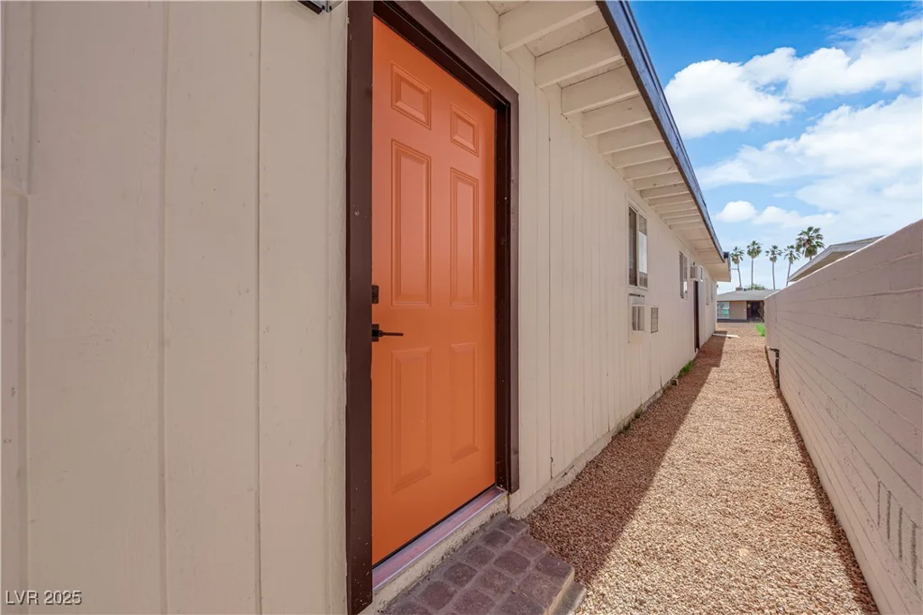 2112 Santa Ynez, Las Vegas, NV 89104