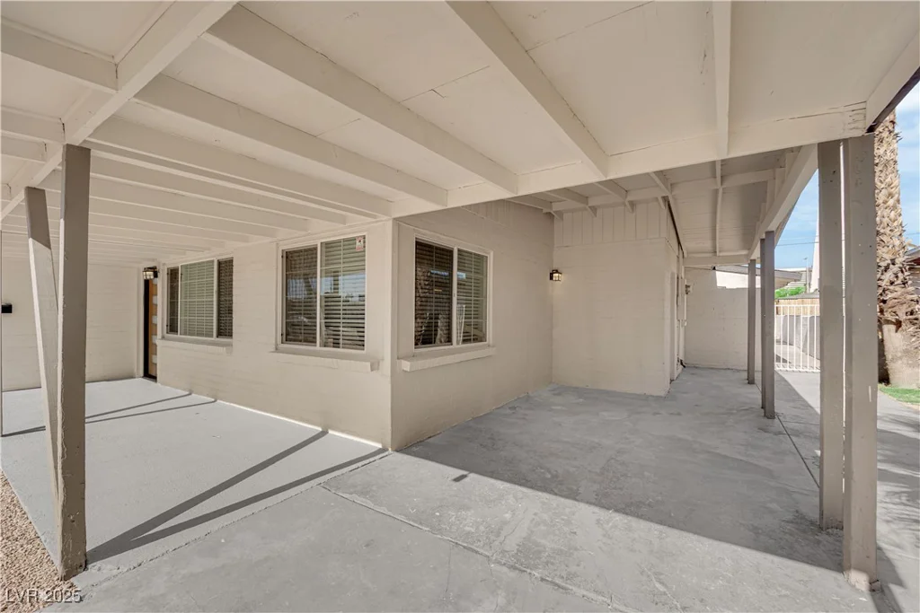 2112 Santa Ynez, Las Vegas, NV 89104