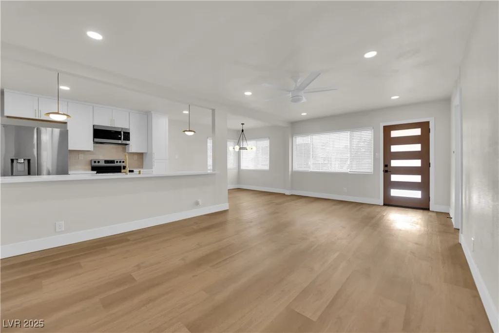 2112 Santa Ynez, Las Vegas, NV 89104