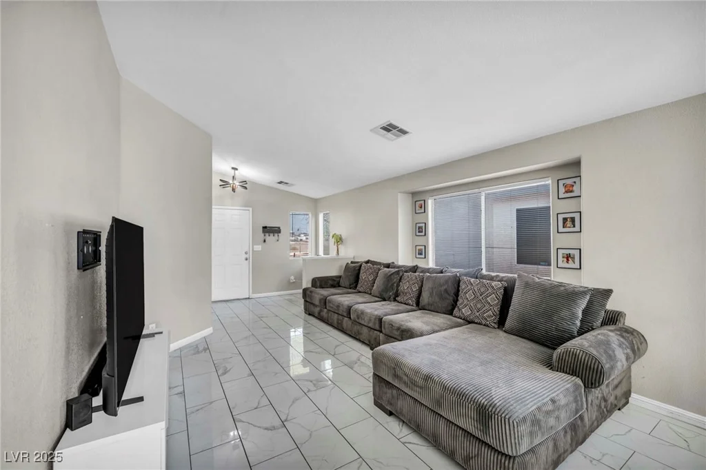 1714 Ringe, Las Vegas, NV 89156